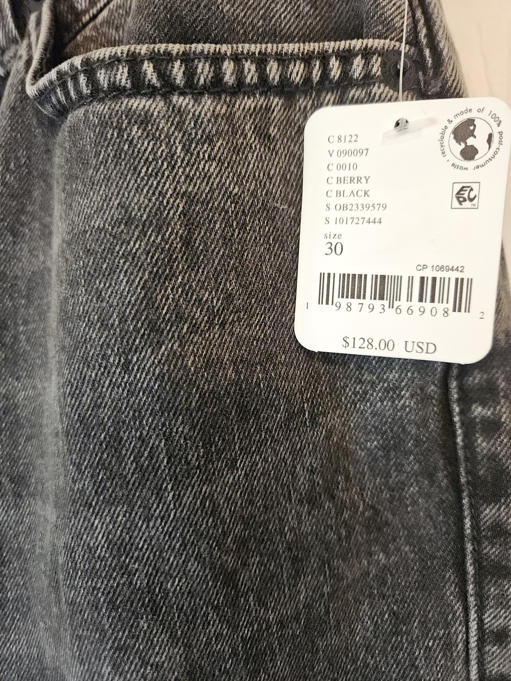 Free People We The Free West Coast Relaxed Flare Jeans Berry Black 30 NWT - Picture 7 of 9